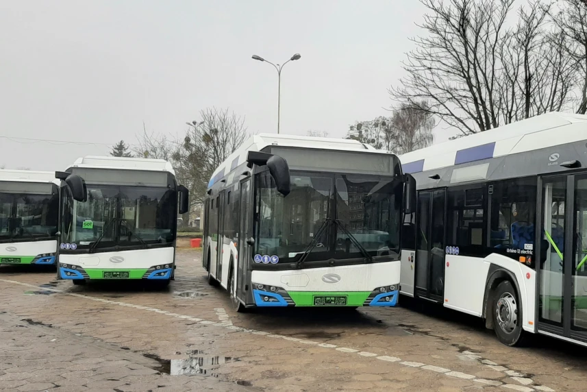 Cztery nowe autobusy