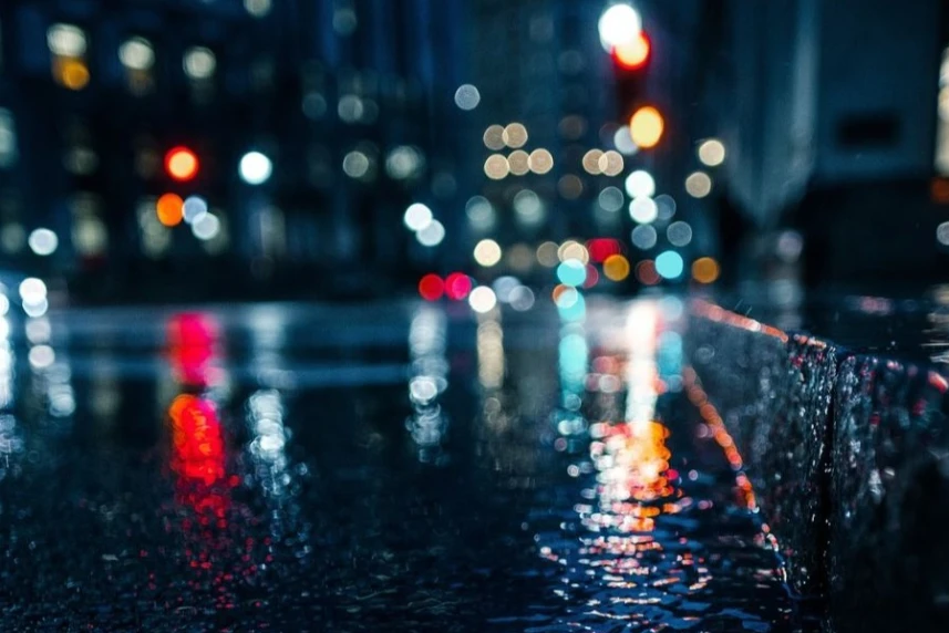 Oblodzona ulica w mieście Oblodzona ulica w mieście