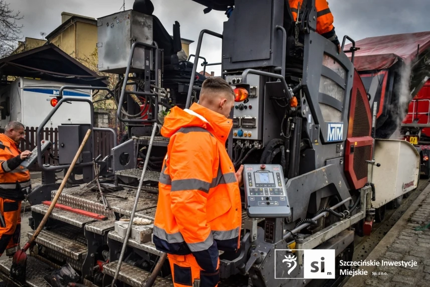 Wykonawcą prac jest Firma Budowlano-Drogowa MTM SA.