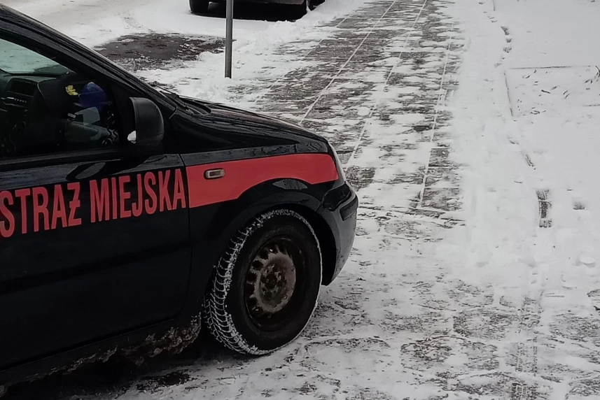 Akcję  "Pogotowie Zimowe” Straż Miejska prowadzi od listopada 2025.