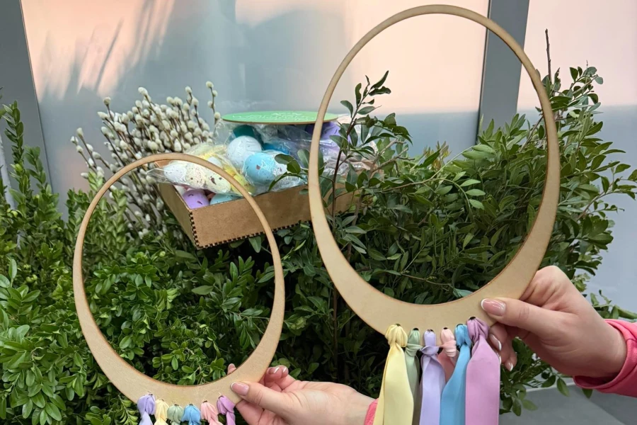 Trwają przygotowania do Jarmarku Wielkanocnego. Trwają przygotowania do Jarmarku Wielkanocnego.