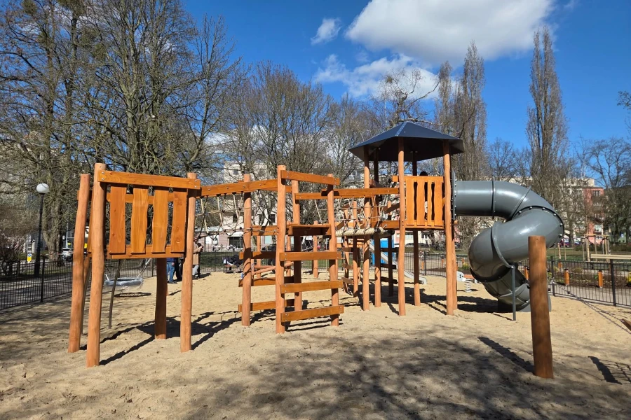 Plac zabaw w parku im. Andersa