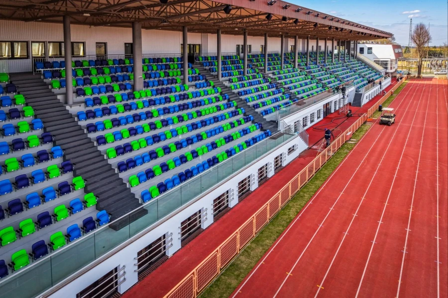 Trybuna na stadionie przy ul. Litewskiej jak nowa