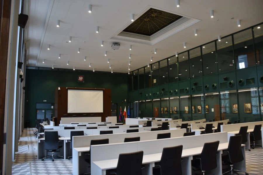 Początek jutrzejszych obrad, które tradycyjnie już będzie można śledzić za pomocą Internetu, zaplanowano na godzinę 10.00.