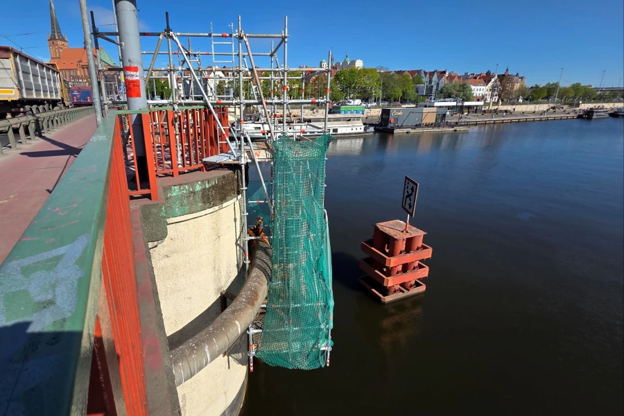 Rusztowanie na Moście Długim