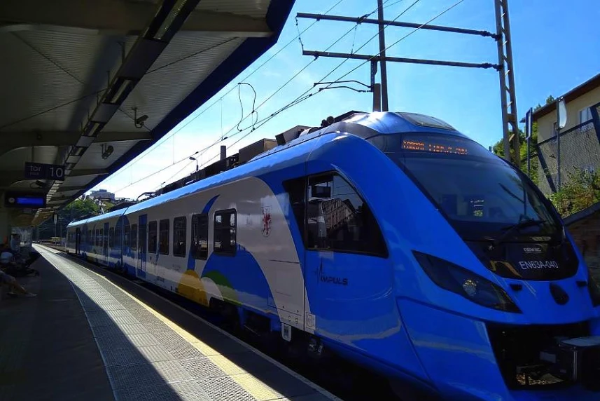 Zawieszenie umowy z Przewozami Regionalnymi