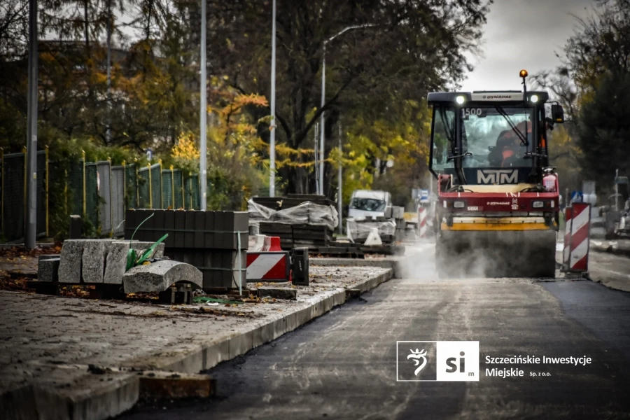 Prace remontowej na ulicy Krzemiennej.
