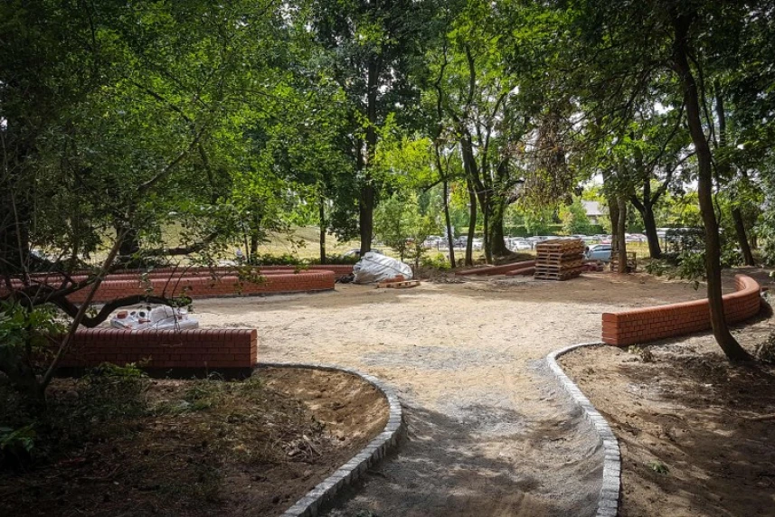 Przebudowa parku przy ulicy Litewskiej na finiszu