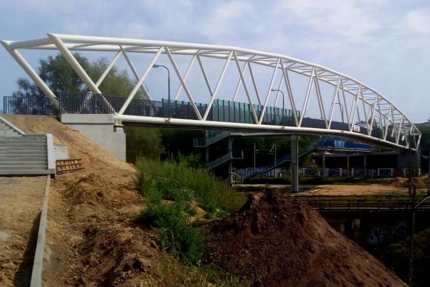 Testowali kładki przy Budziszyńskiej