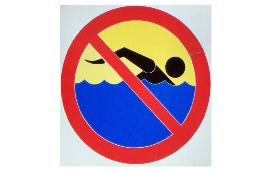 Zakaz kąpieli na Dziewokliczu