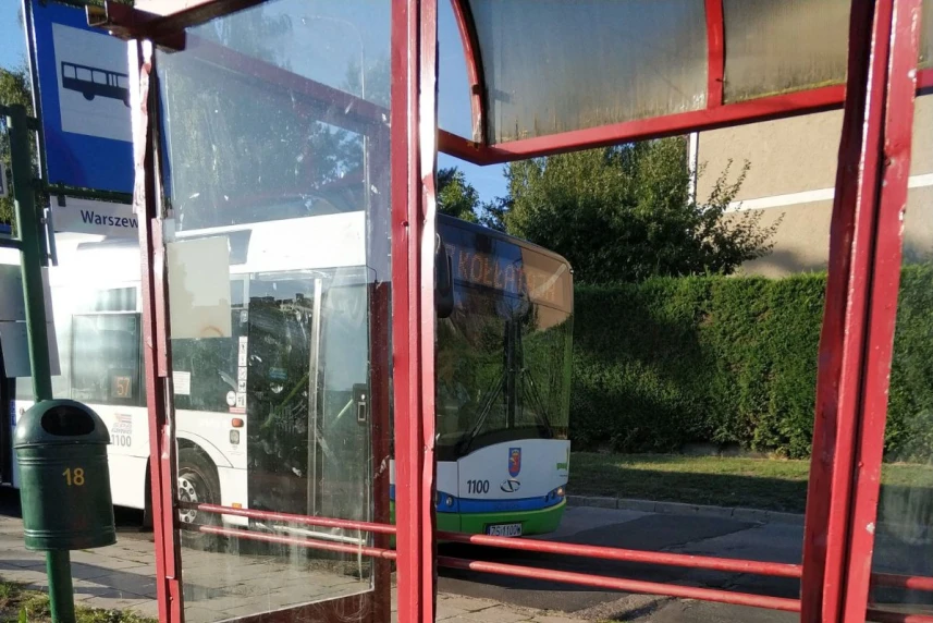 Prawie 300 wybitych szyb