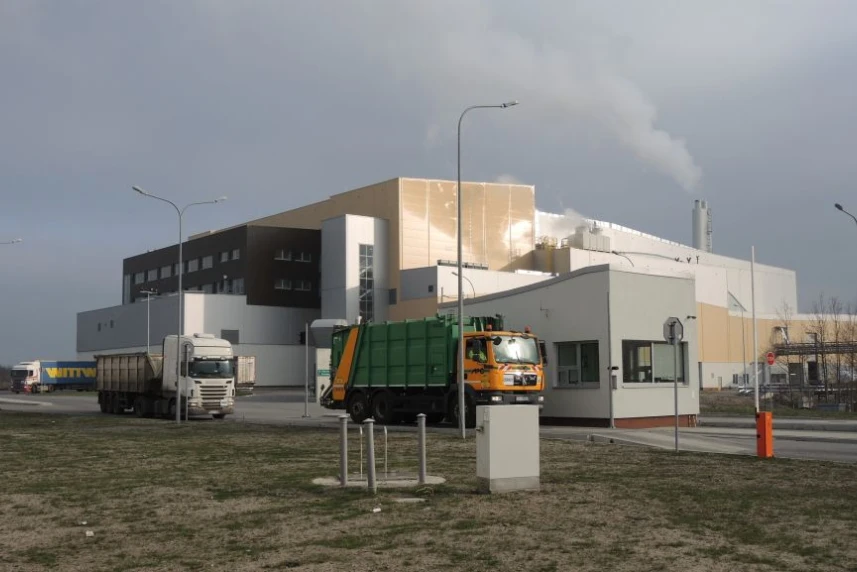 Wykonanie wyroku w sprawie zwrotu gwarancji bankowej wstrzymane Wykonanie wyroku w sprawie zwrotu gwarancji bankowej wstrzymane