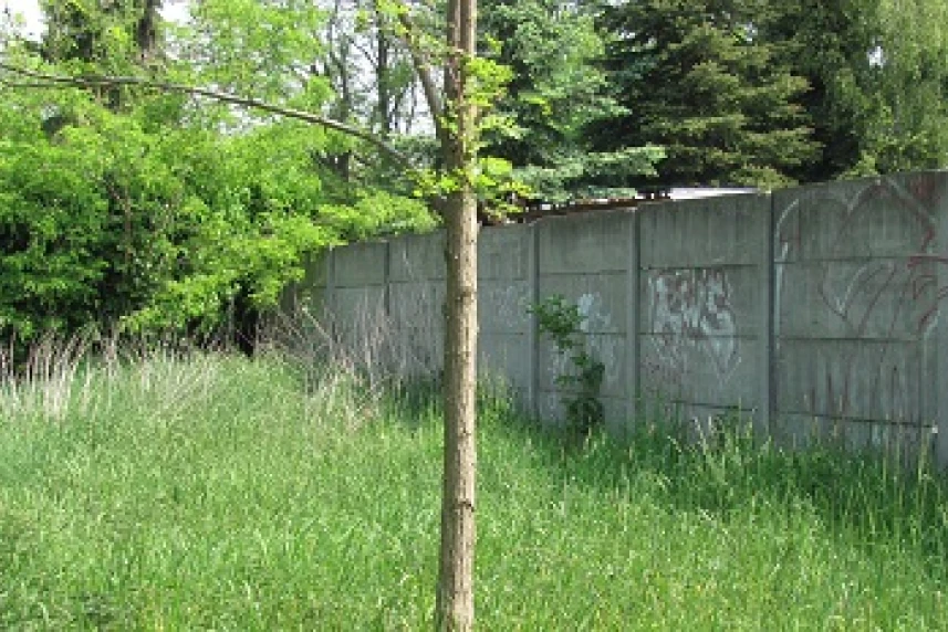 Teren, na którym ma znajdować się CAL jest znajduje się między ul. Krzemienną i Sąsiedzką Teren, na którym ma znajdować się CAL jest znajduje się między ul. Krzemienną i Sąsiedzką