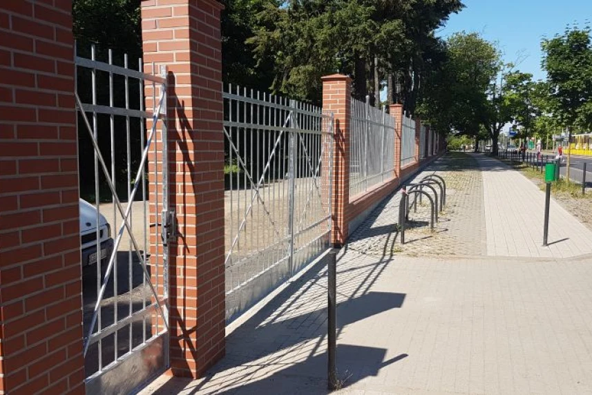 Remont ogrodzenia Cmentarza Centralnego