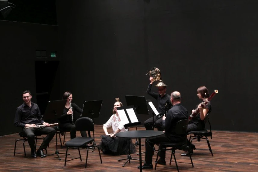 DoNuta taktuje także poza Filharmonią