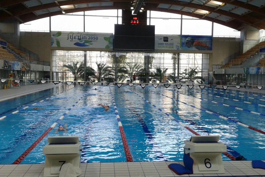 Ferie na basenach SDS