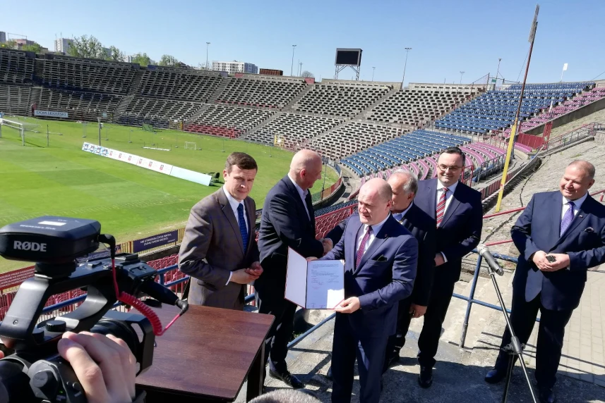 Stadion Miejski: Centrum Szkolenia Dzieci i Młodzieży z dofinansowaniem Stadion Miejski: Centrum Szkolenia Dzieci i Młodzieży z dofinansowaniem