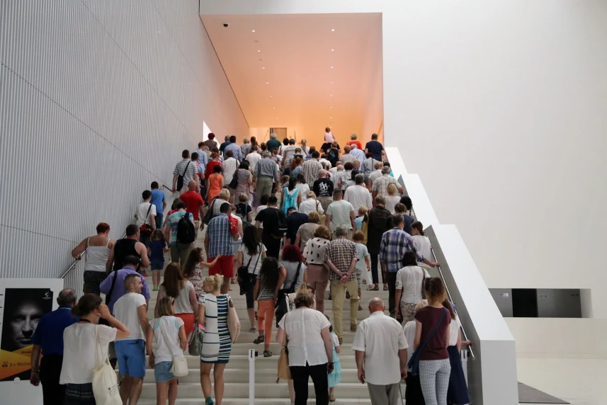 Sierpień - Filharmonia