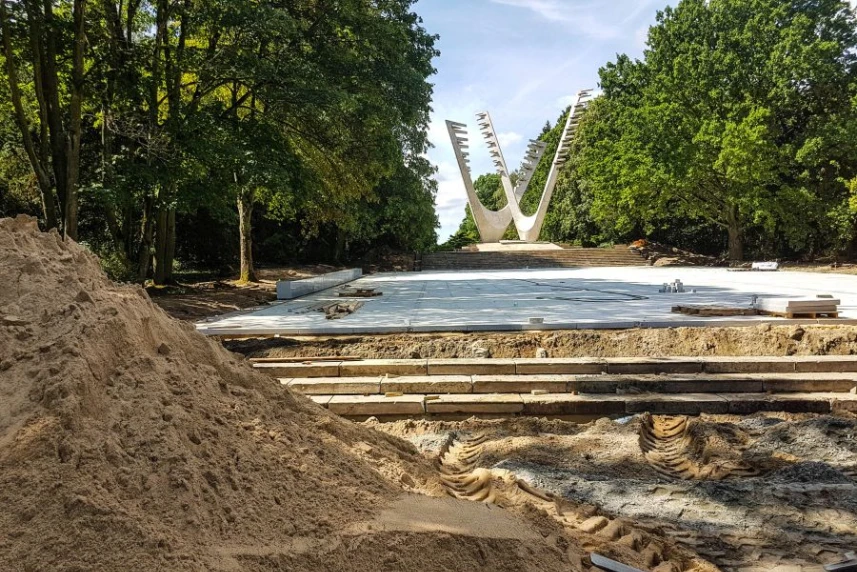 Plac Defilad się zmienia