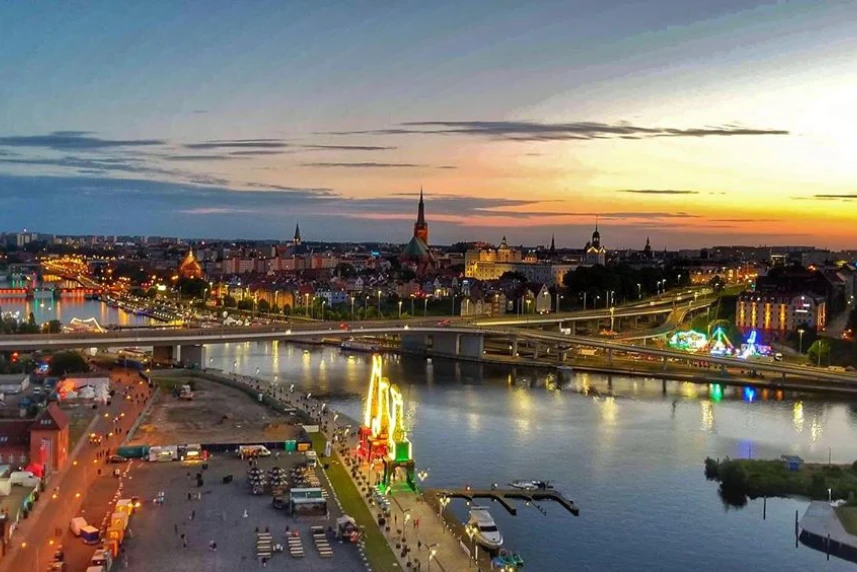 Zwycięski kadr z II etapu konkursu SznLove - "andrzej__nowacki" Zwycięski kadr z II etapu konkursu SznLove - "andrzej__nowacki"