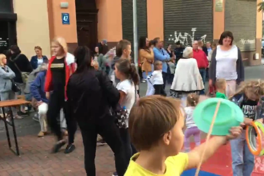 „IV Spotkanie przy NAJDŁUŻSZEJ Alei Miasta i tajemniczych podwórkach centrum miasta