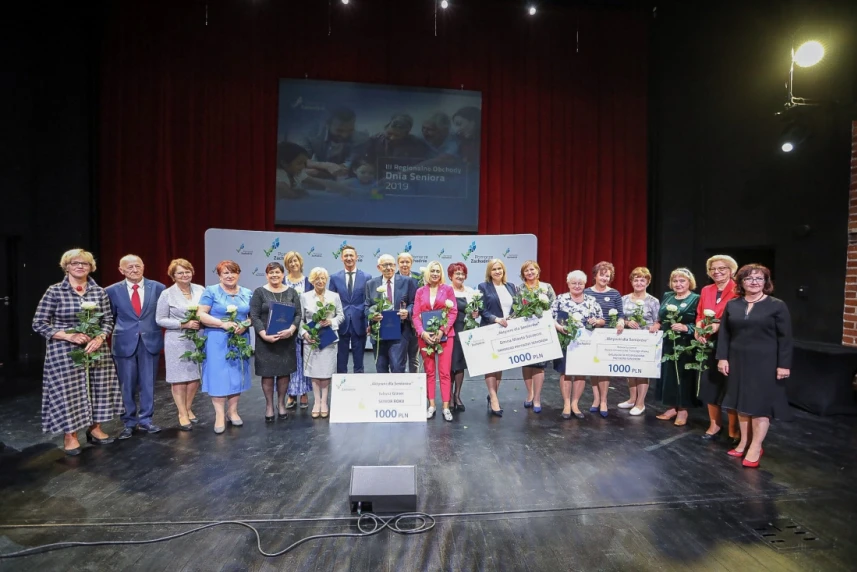 Fot. http://www.wzp.pl/biuro-prasowe/biuro-prasowe/aktualnosci/marzenia-nie-odchodza-na-emeryture-marszalek-nagradza-w-konkursie-aktywni-dla-seniorow-2019