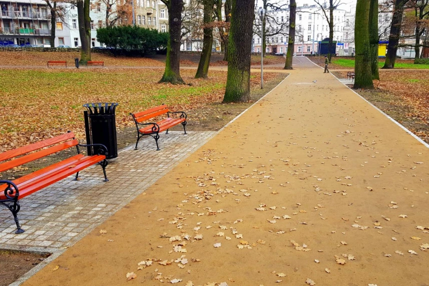 Park Żeromskiego pięknieje