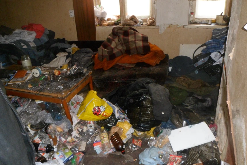 Mieszkania komunalne dłużników znajdują się w fatalnym stanie.